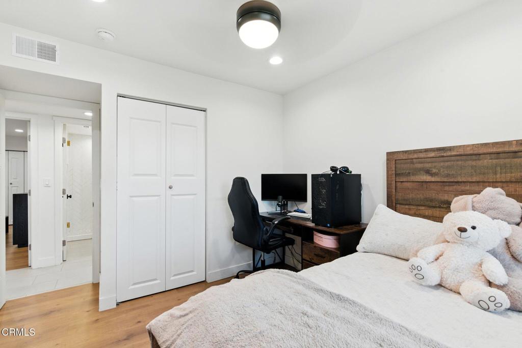 44502 palm vista Avenue