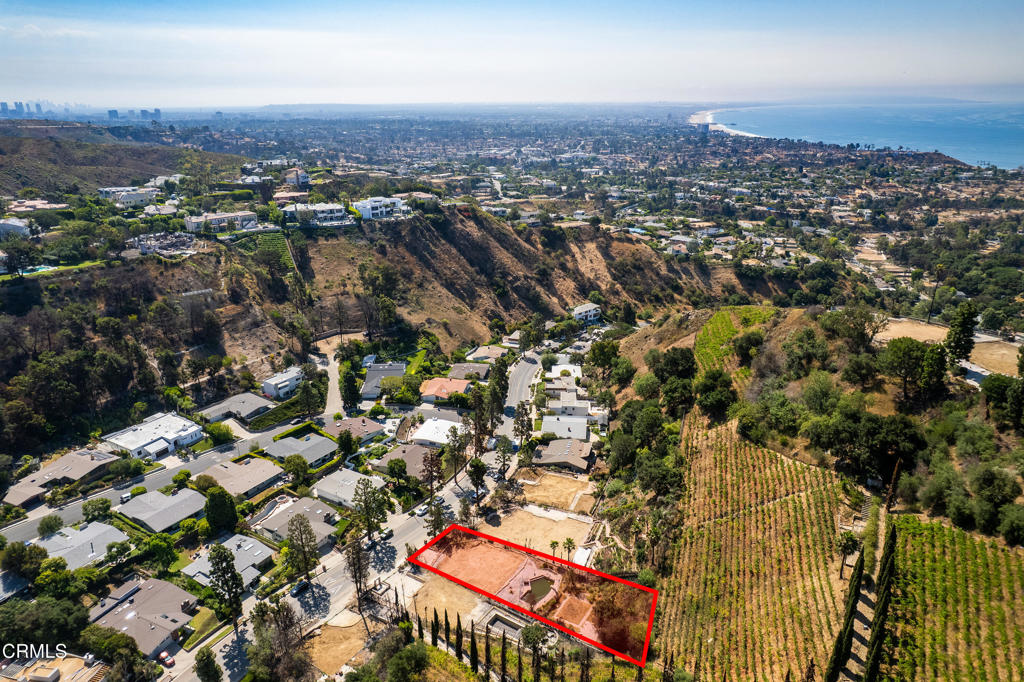 1227 Bienveneda Avenue