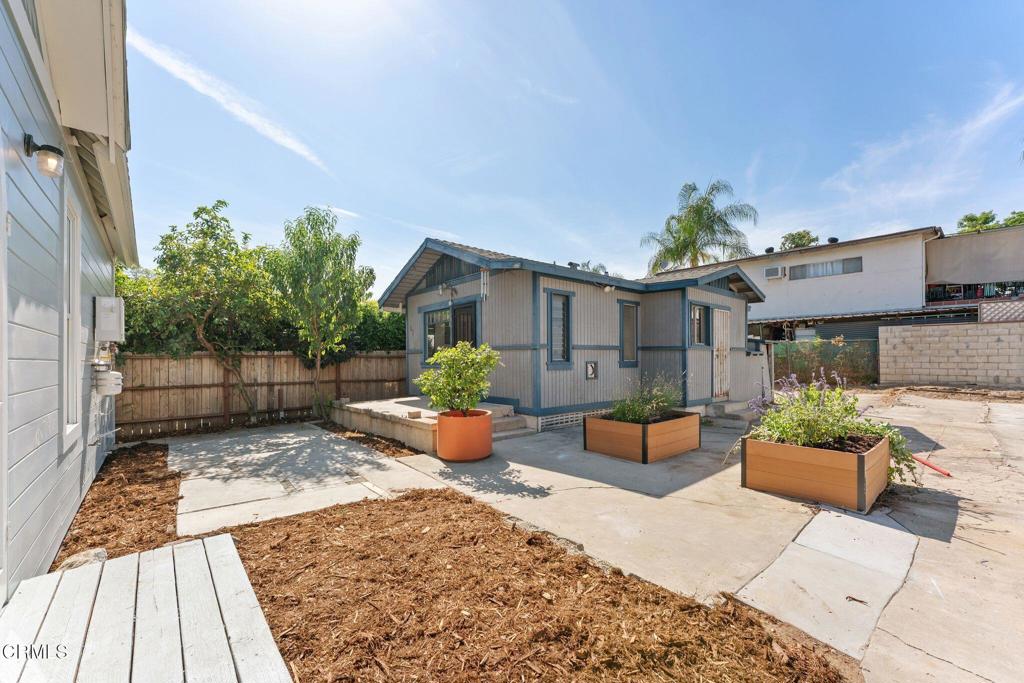 79 W Villa Street