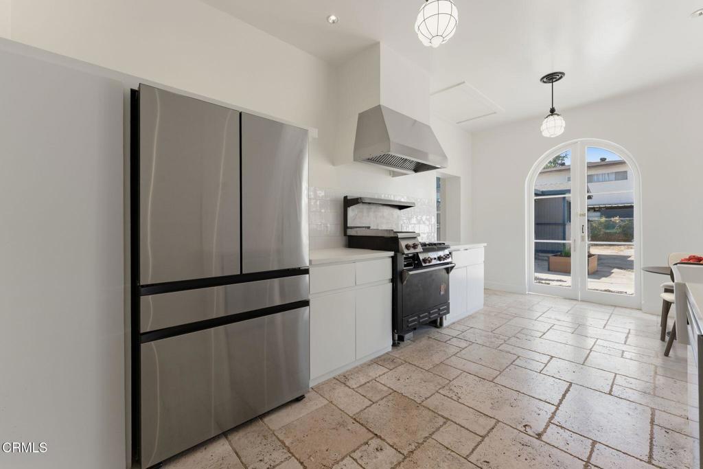 79 W Villa Street