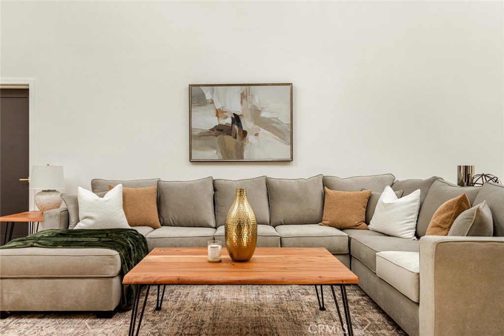 10350 Mccormick Street