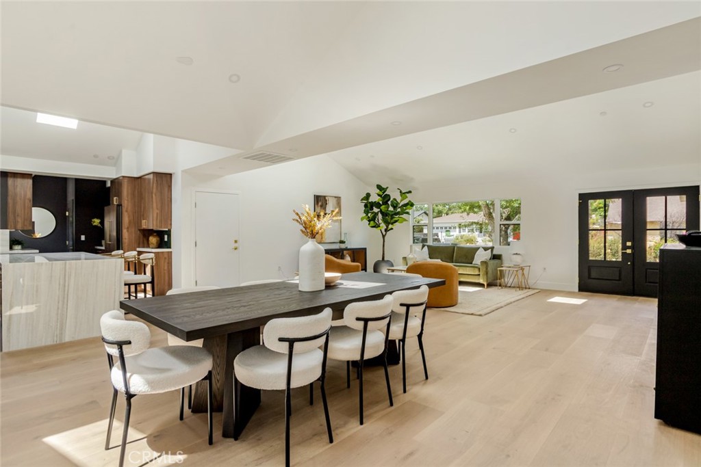 10350 Mccormick Street