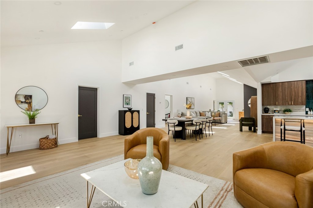 10350 Mccormick Street