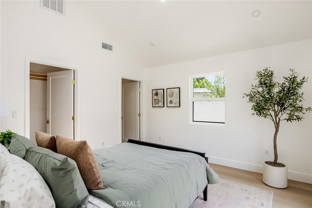 10350 Mccormick Street