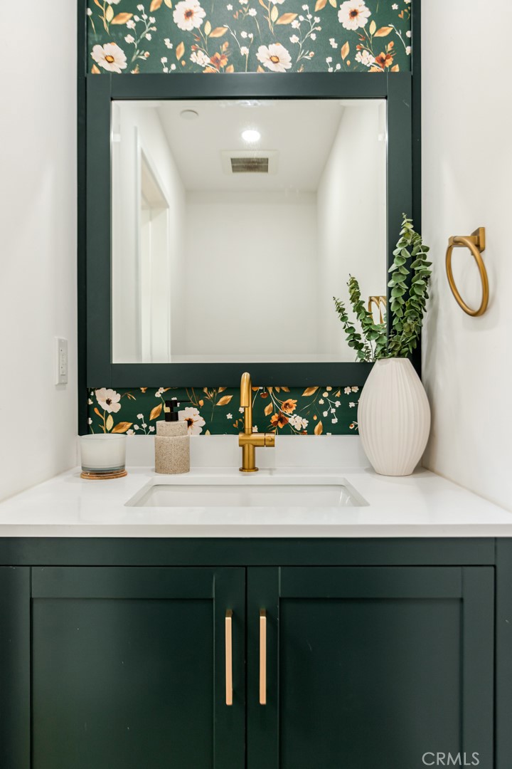 10350 Mccormick Street