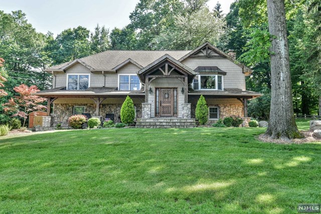 26 Brookwood Drive