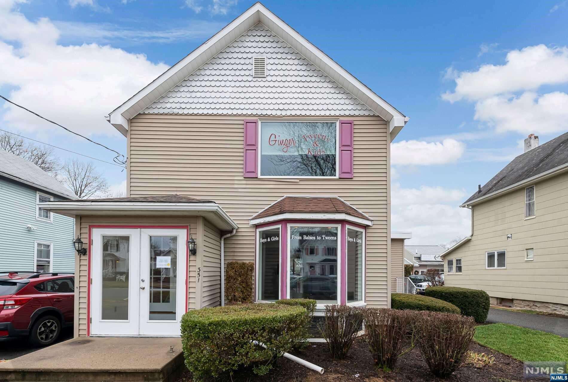 351 Center Avenue
