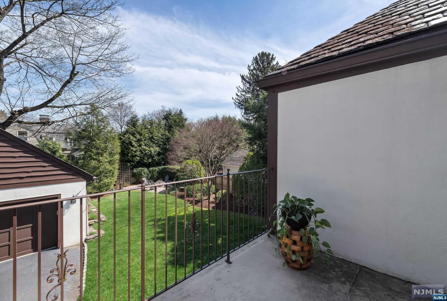 40 Sutton Drive