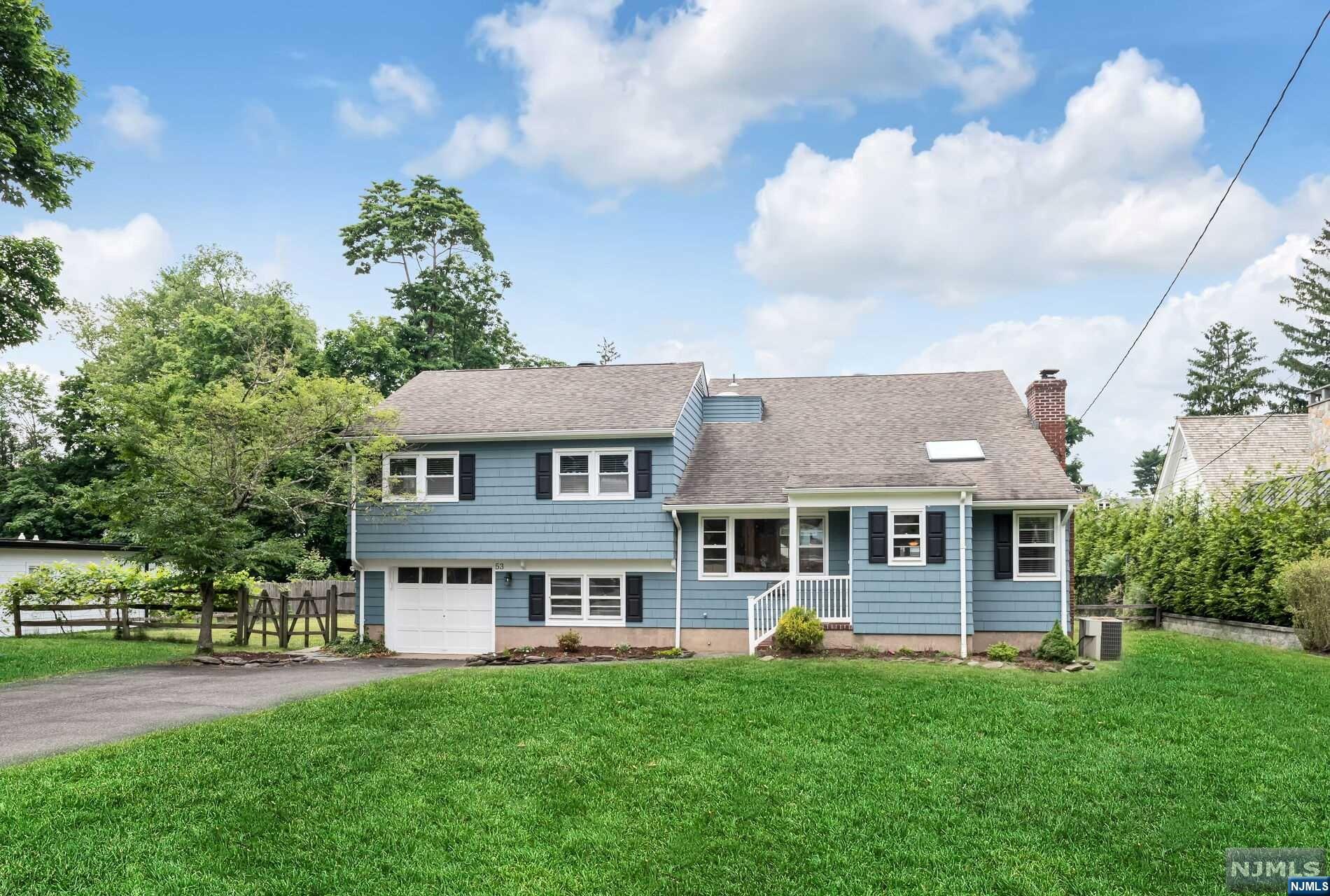 53 Lloyd Road