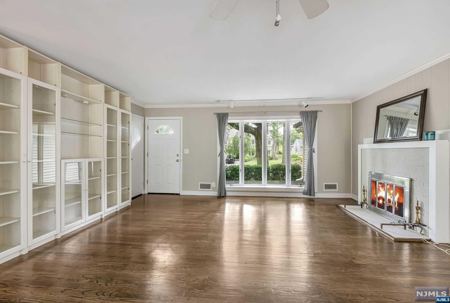 5 Blanchfield Court