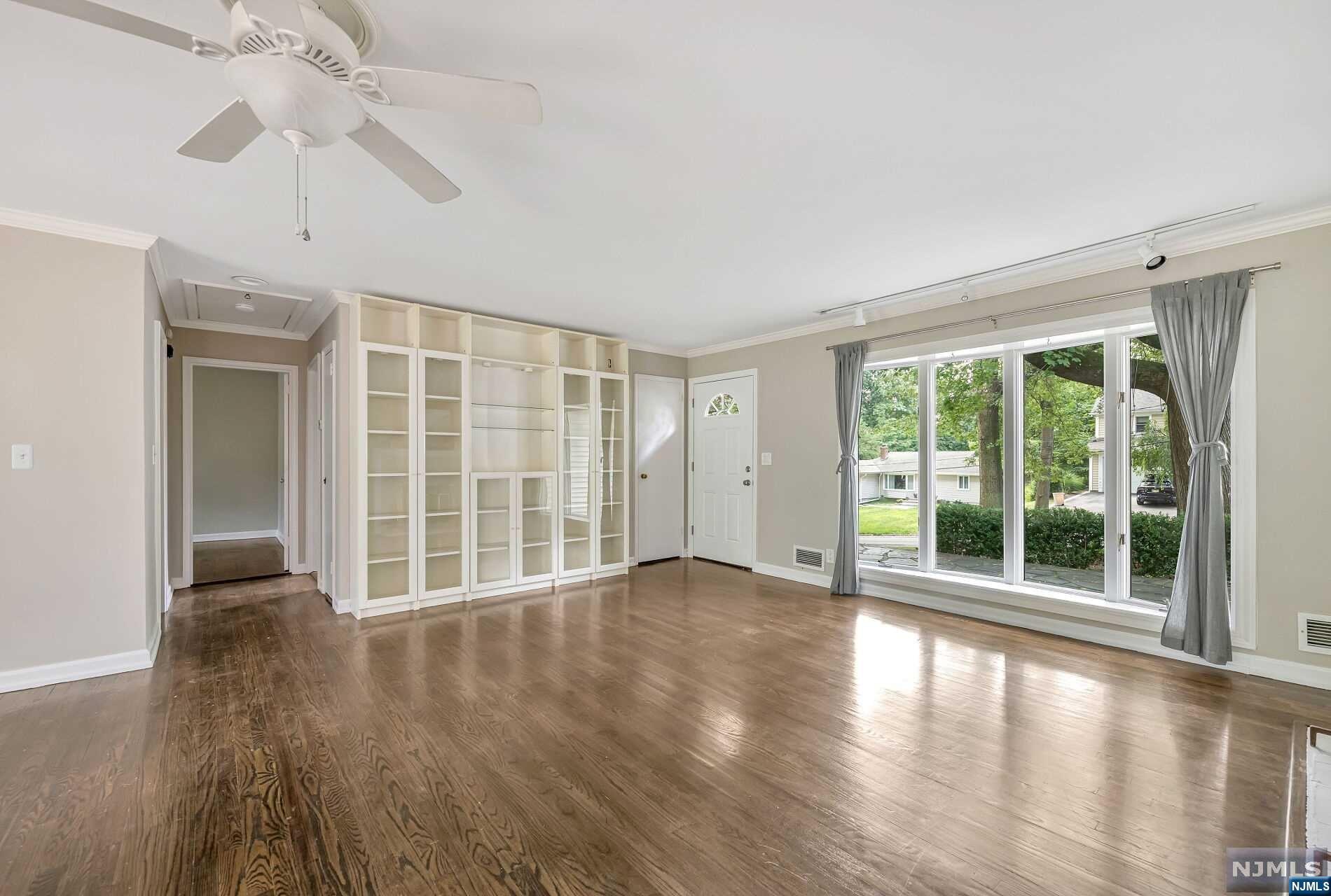 5 Blanchfield Court