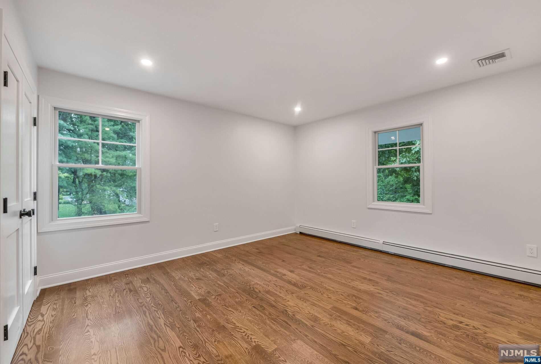 943 East Saddle River Road