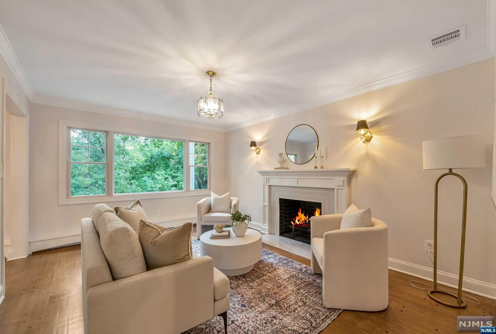 943 East Saddle River Road