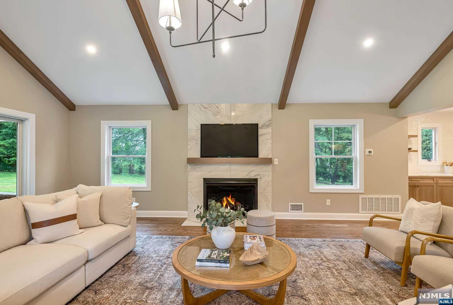 943 East Saddle River Road