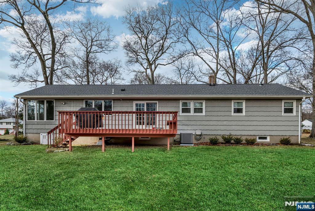 22 Glenair Avenue