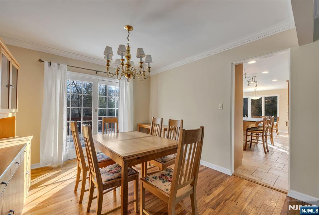 22 Glenair Avenue
