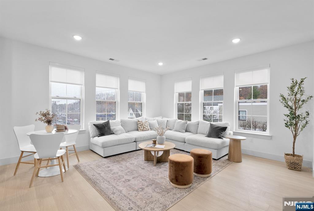 619 Maple Avenue 310