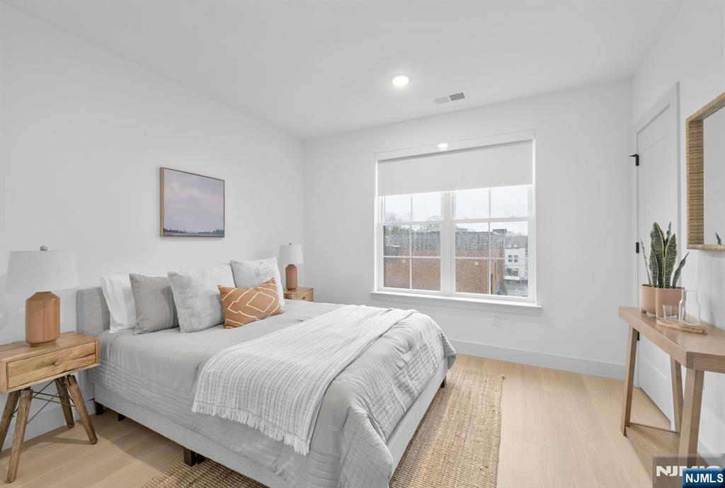 619 Maple Avenue 310