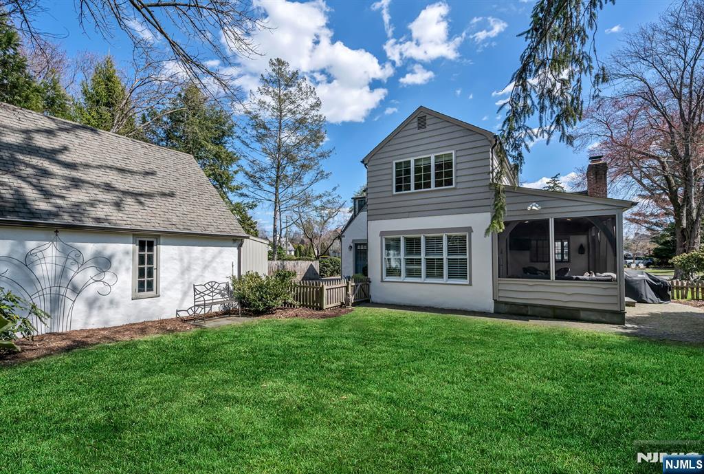 15 Glendon Road