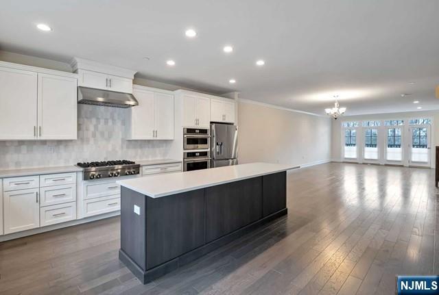 30 Cinnamon Drive