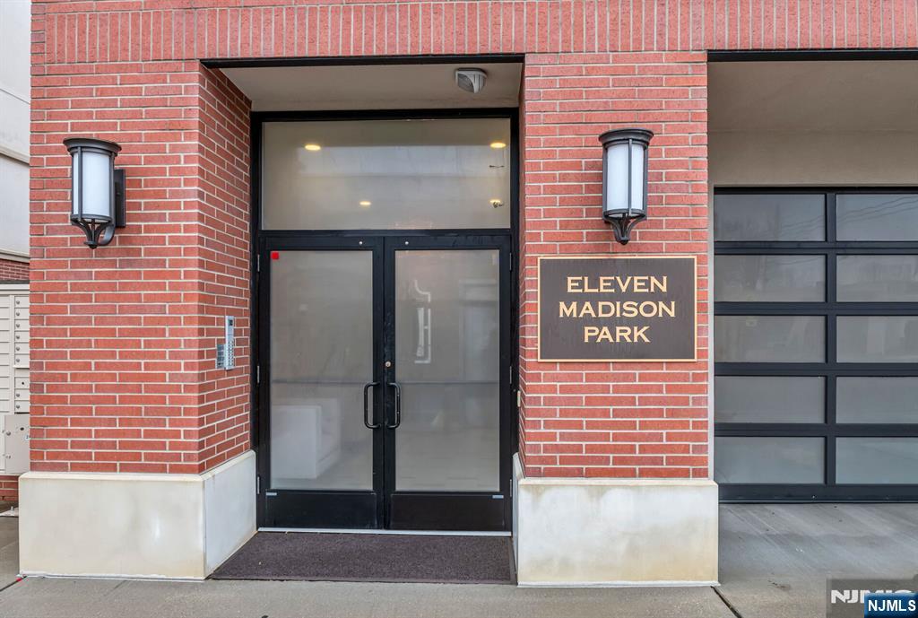 11 Madison Avenue 301