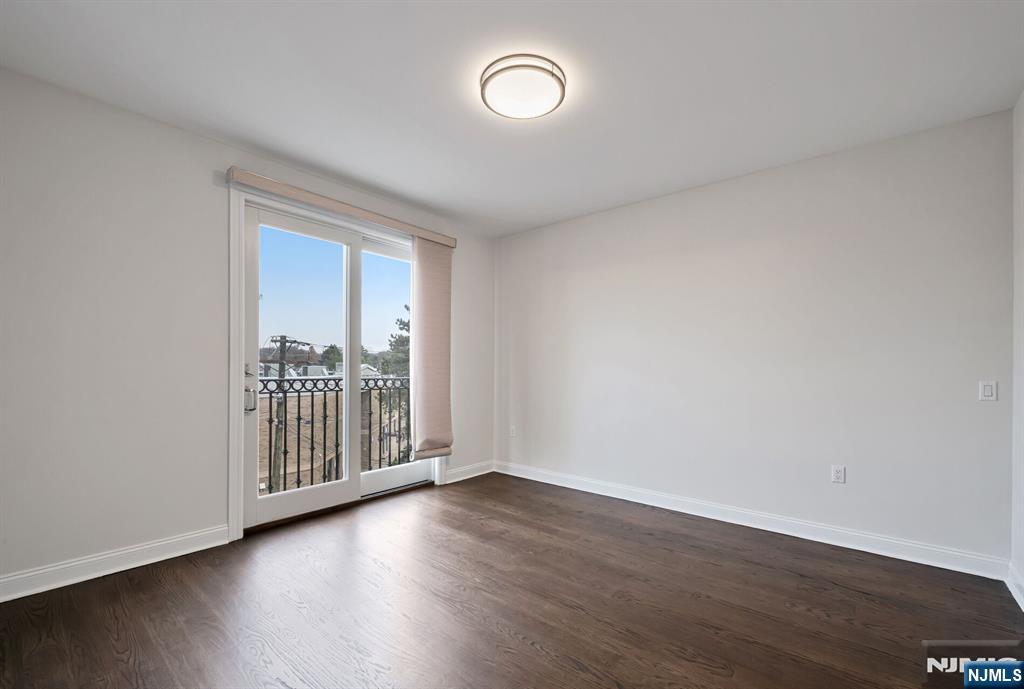 11 Madison Avenue 301