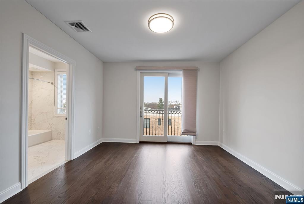 11 Madison Avenue 301