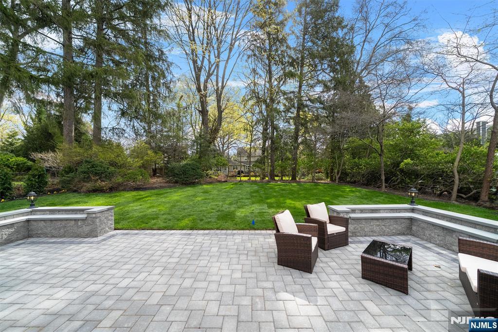 44 Edgewood Drive