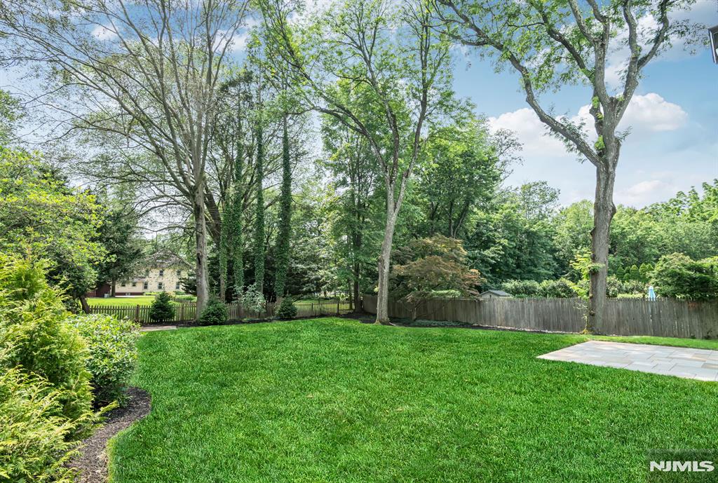 642 Sherwood Road