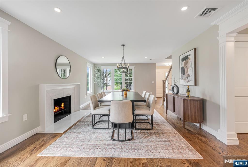642 Sherwood Road