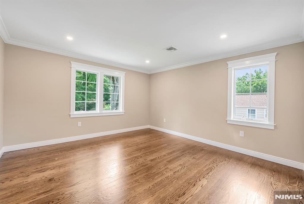 642 Sherwood Road
