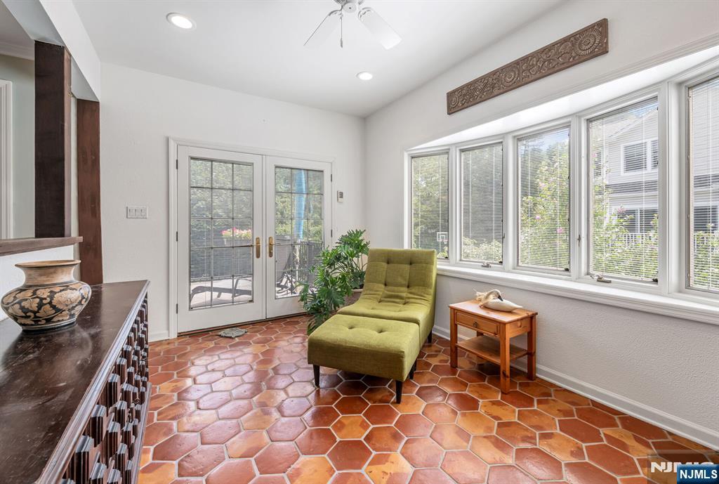 10 Beechwood Road