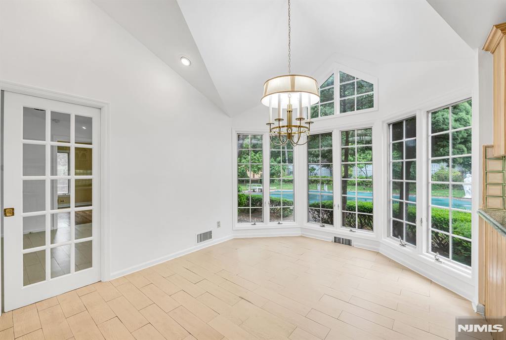 8 Clearwater Drive