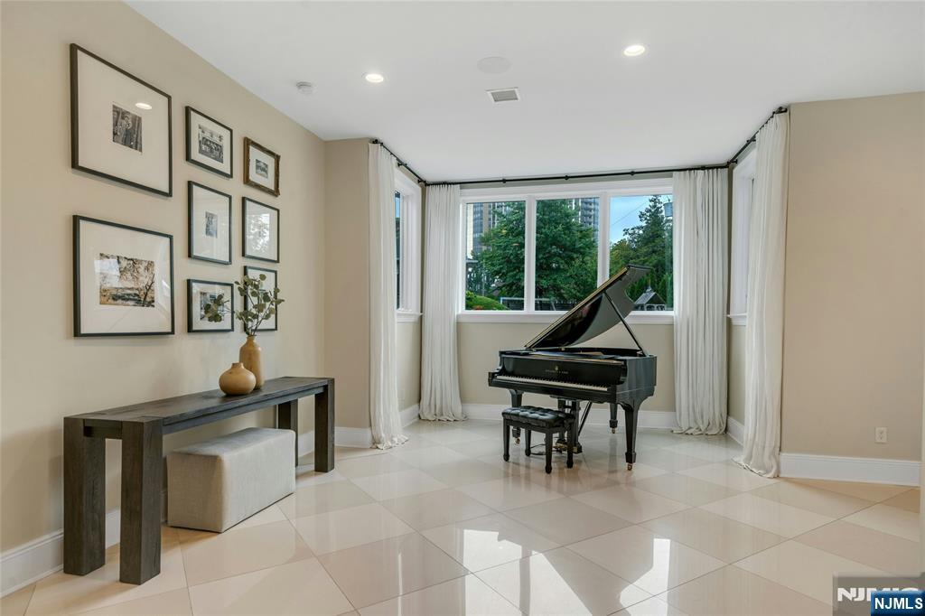 96 Bluff Road