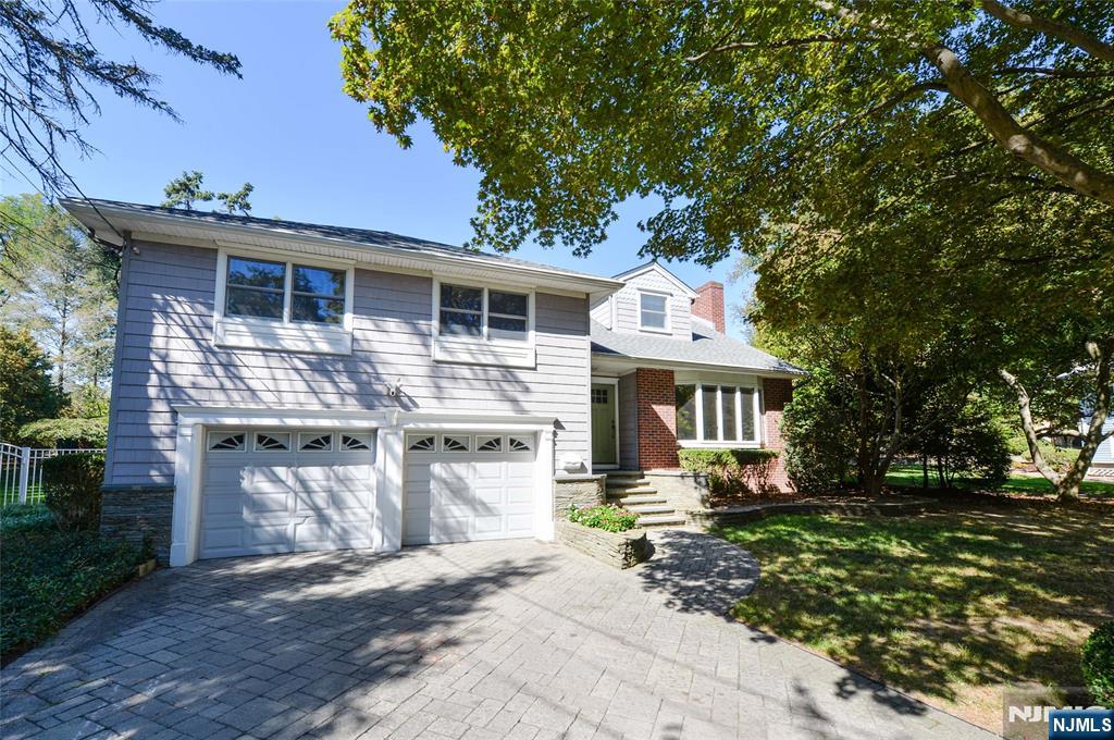 7 Ferris Court