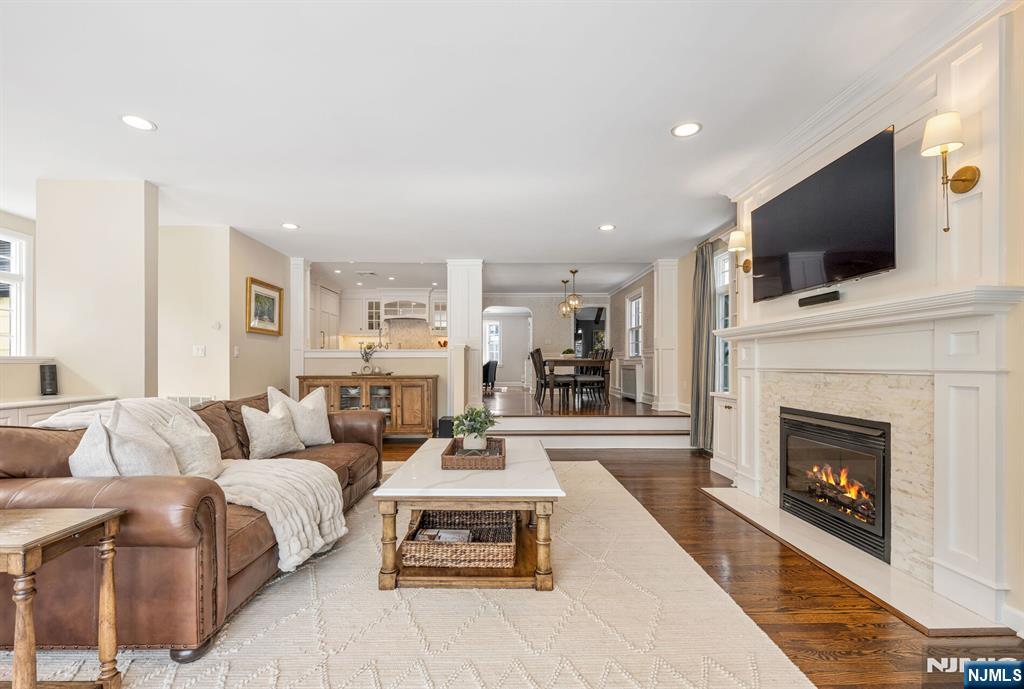 86 Carlton Avenue