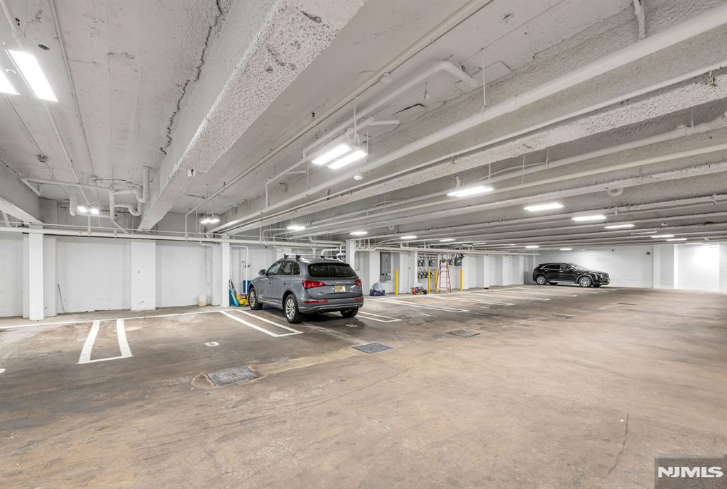 30 Jefferson Avenue C