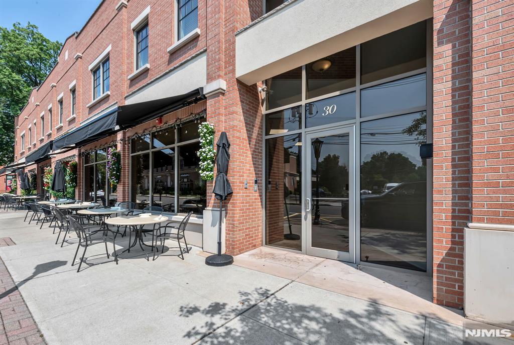 30 Jefferson Avenue C