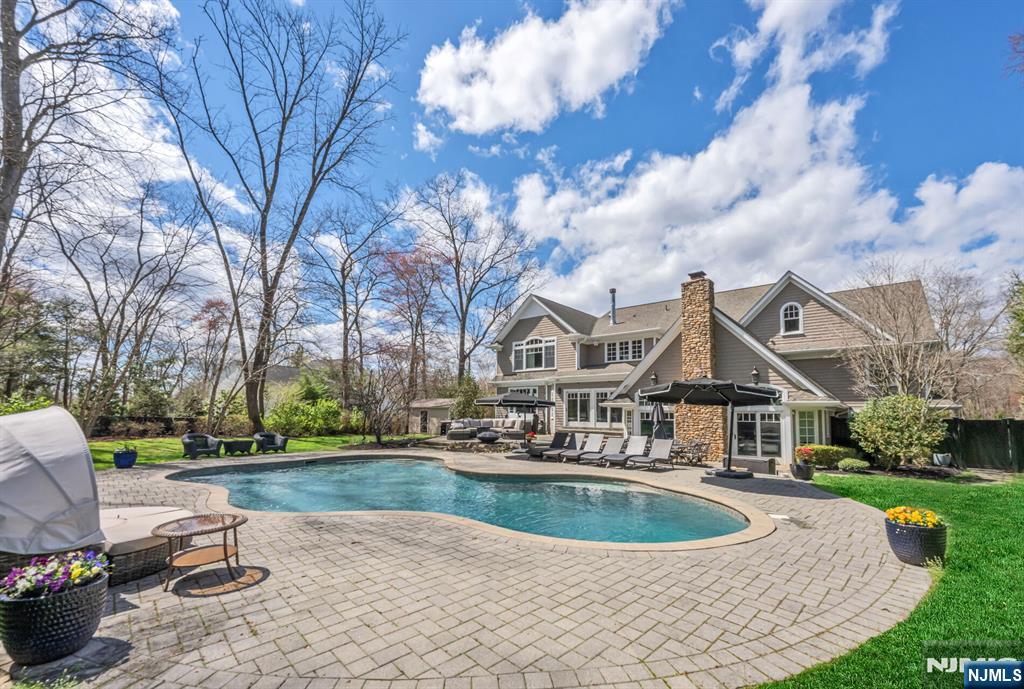 36 Clearwater Drive