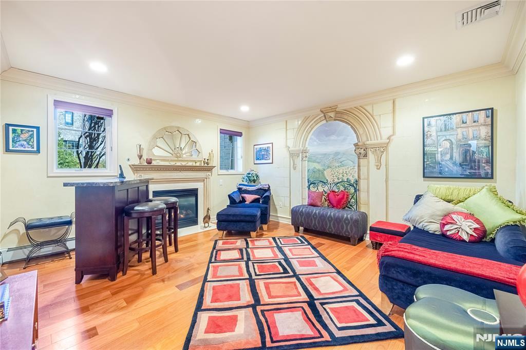 19 Sherbrooke Court 27