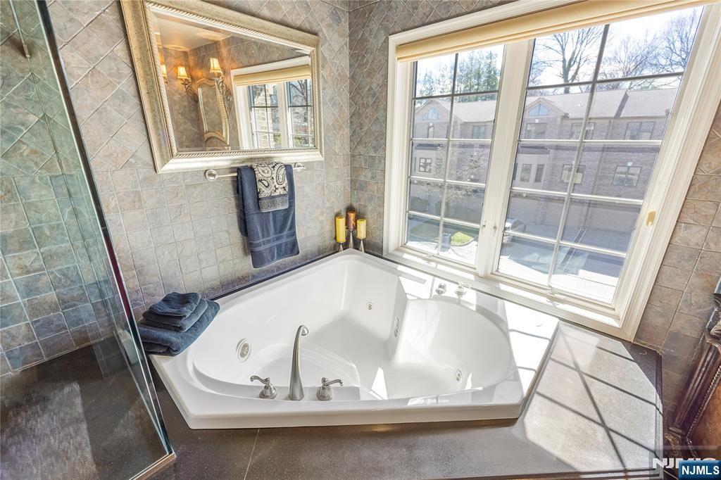 19 Sherbrooke Court 27