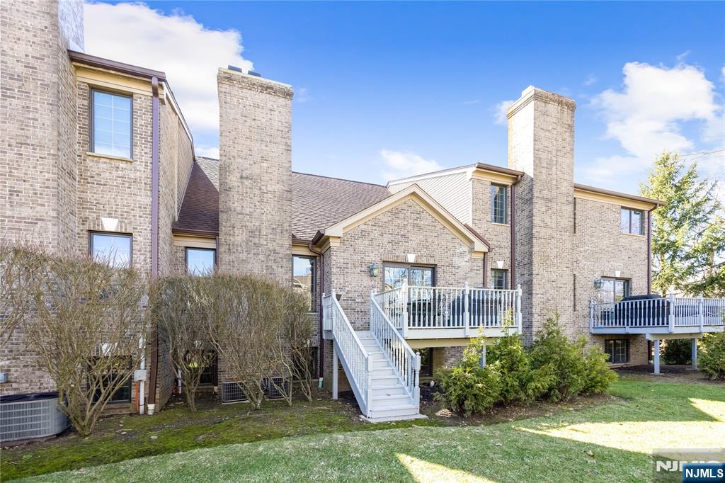 19 Sherbrooke Court 27