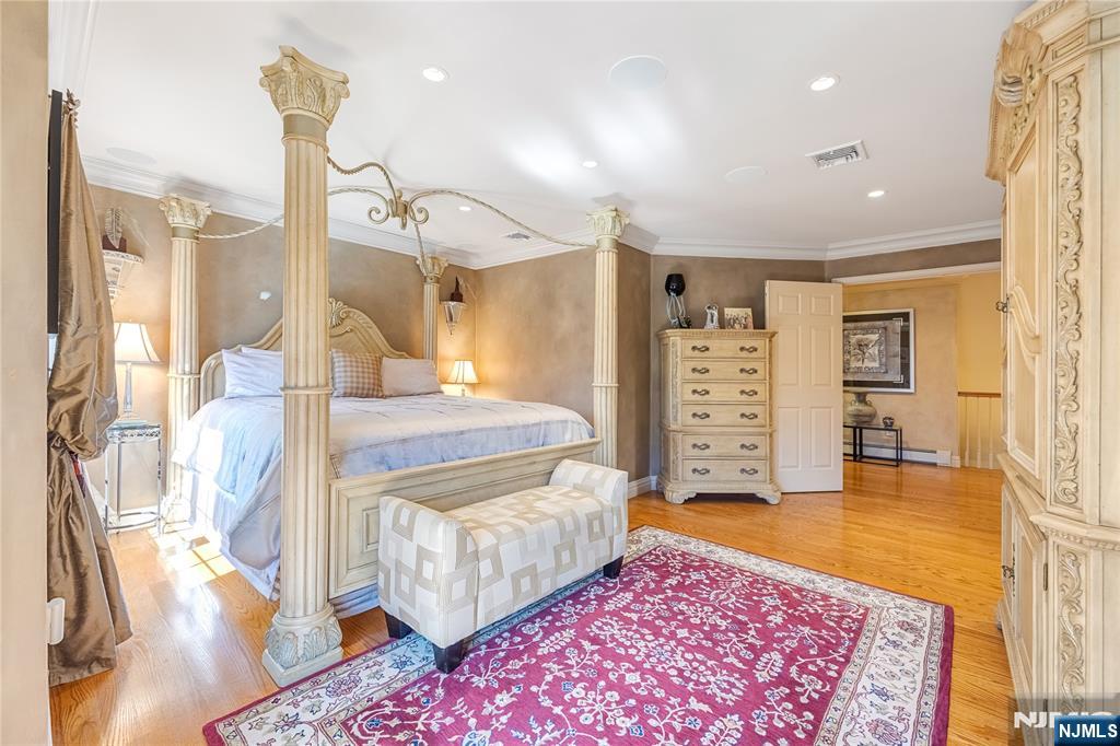 19 Sherbrooke Court 27