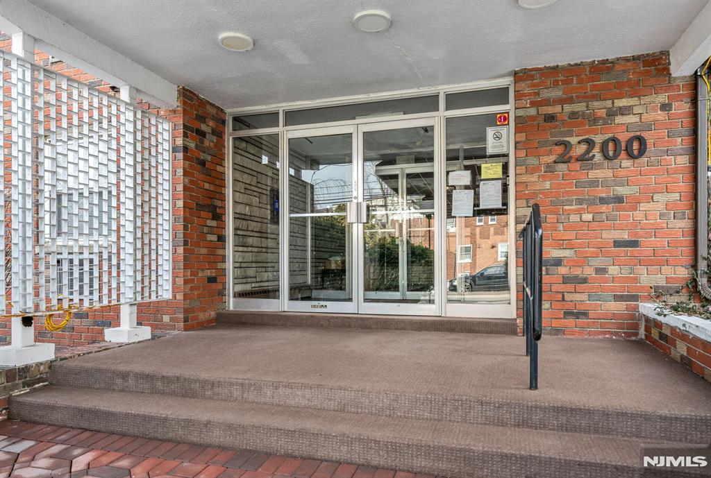 2200 Center Avenue C1