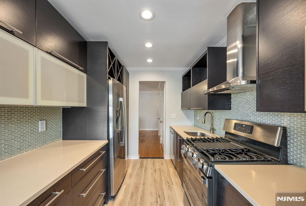 2200 Center Avenue C1