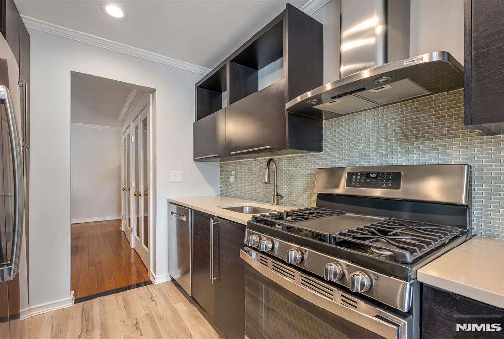 2200 Center Avenue C1