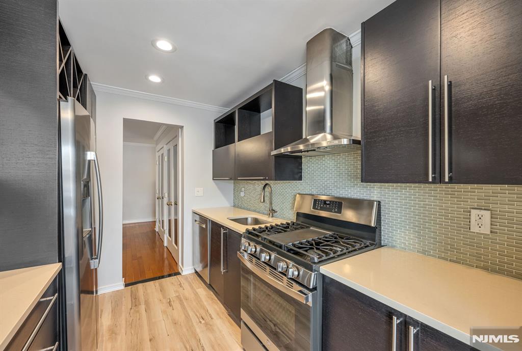 2200 Center Avenue C1