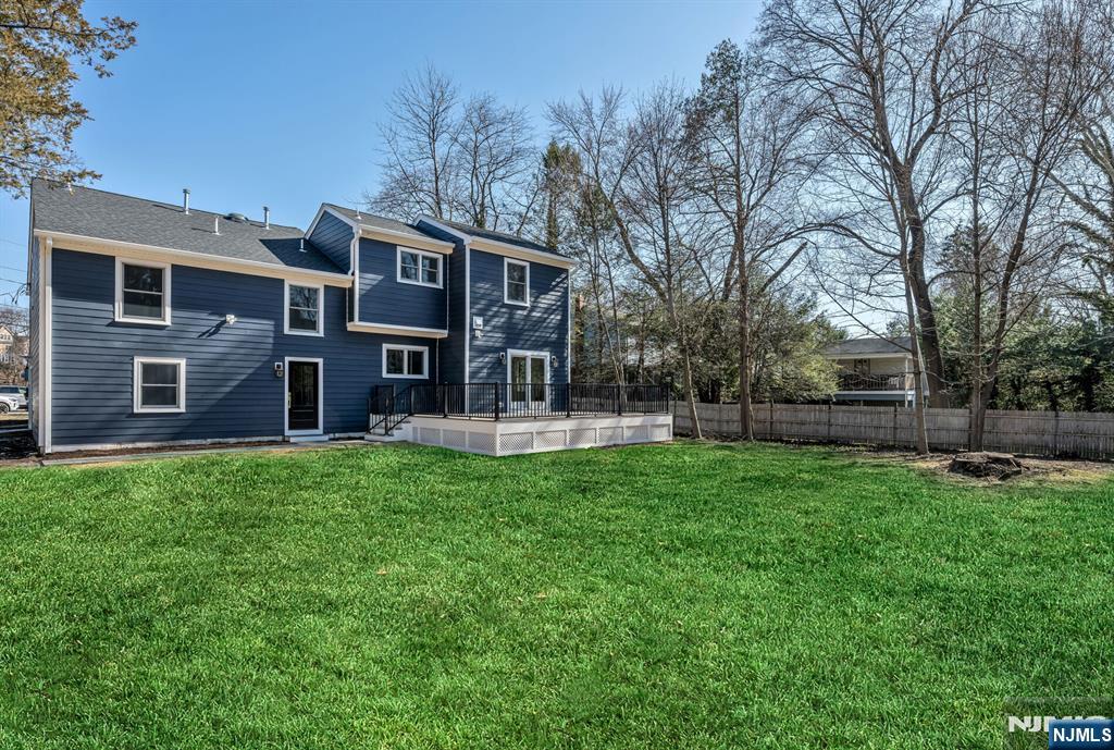35 Lloyd Road