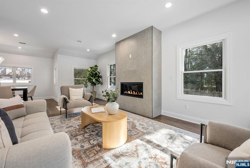 35 Lloyd Road