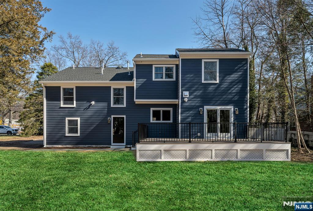 35 Lloyd Road